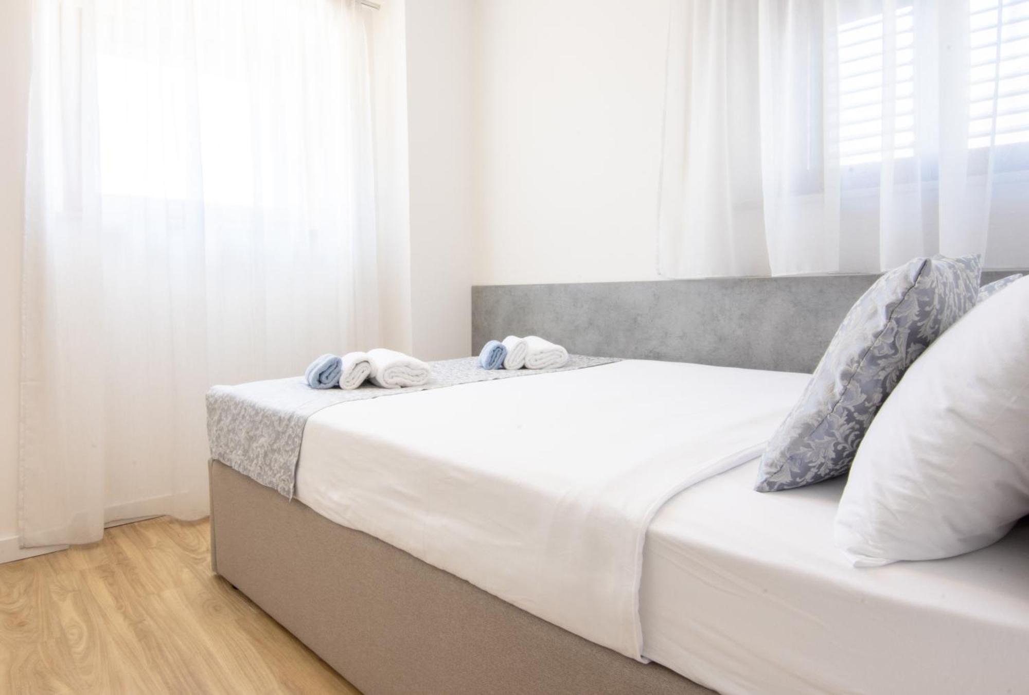 Bed & Breakfast Portun In The Center Baška Voda Kültér fotó