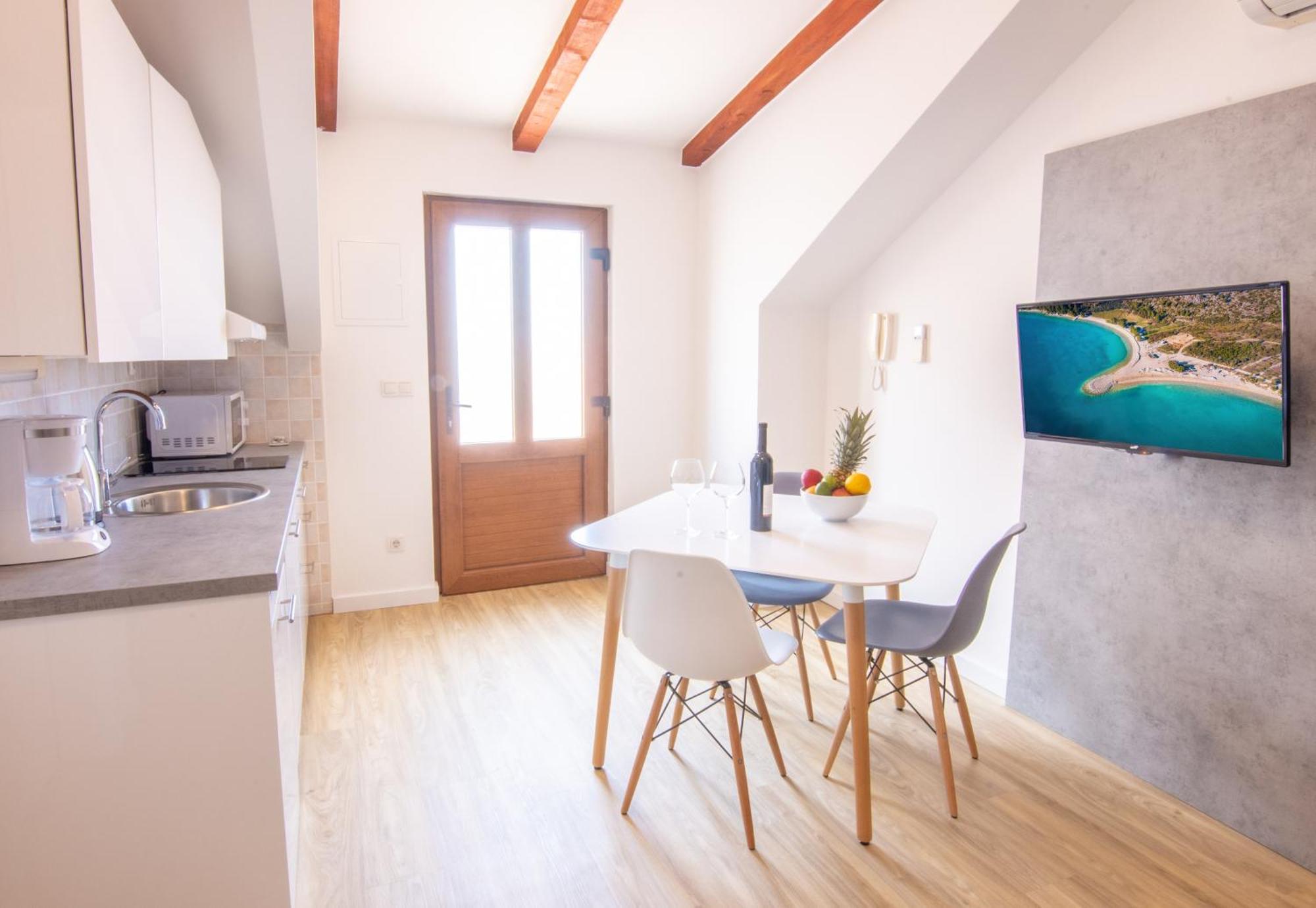 Bed & Breakfast Portun In The Center Baška Voda Kültér fotó