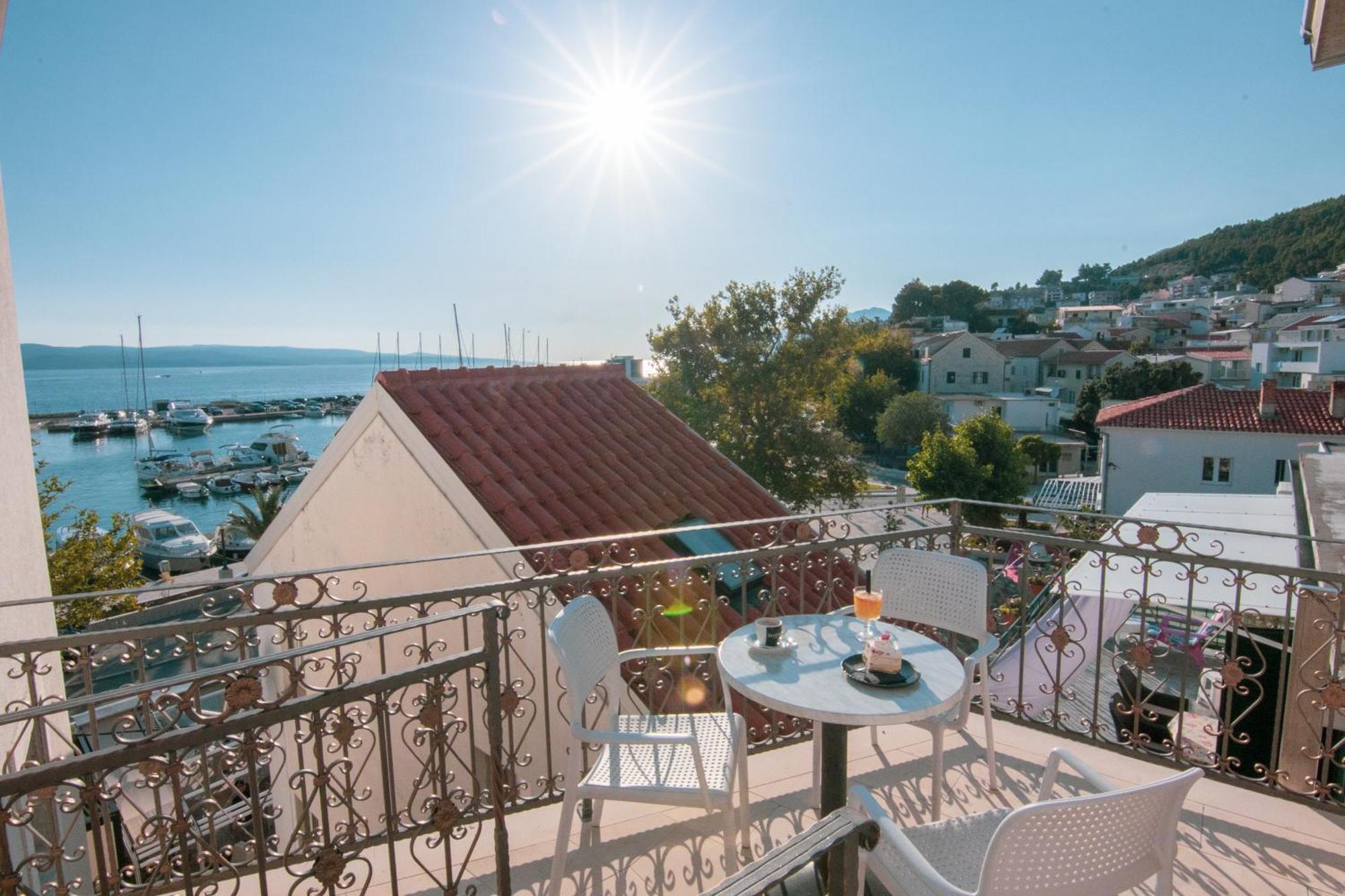 Bed & Breakfast Portun In The Center Baška Voda Kültér fotó