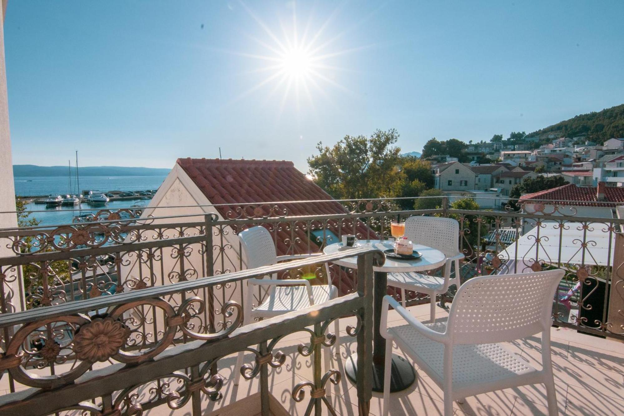 Bed & Breakfast Portun In The Center Baška Voda Kültér fotó