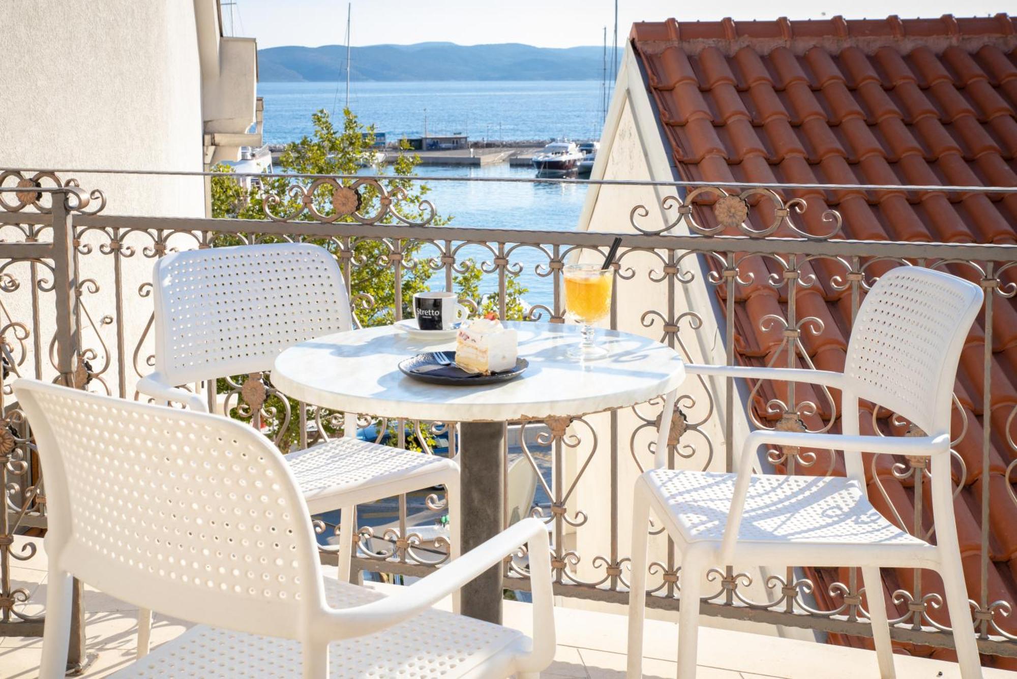 Bed & Breakfast Portun In The Center Baška Voda Kültér fotó